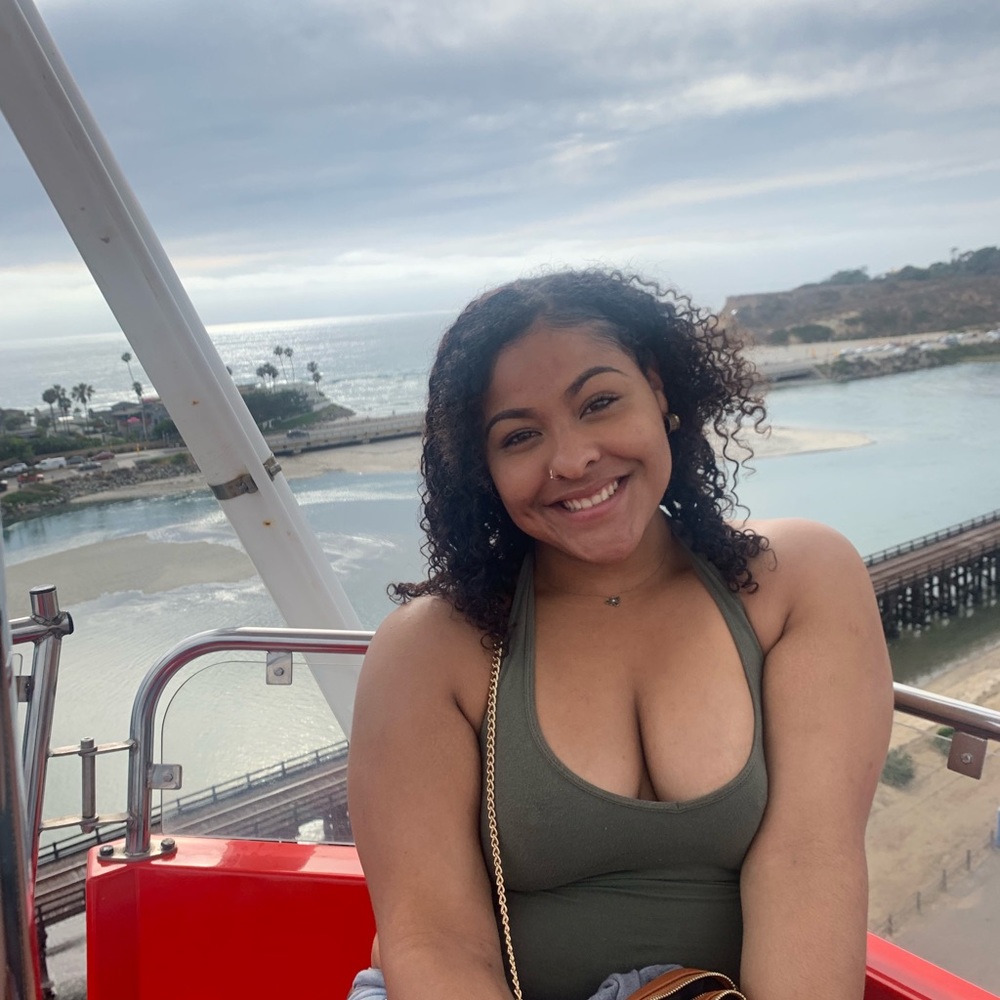 Meet your Posher, Cristina